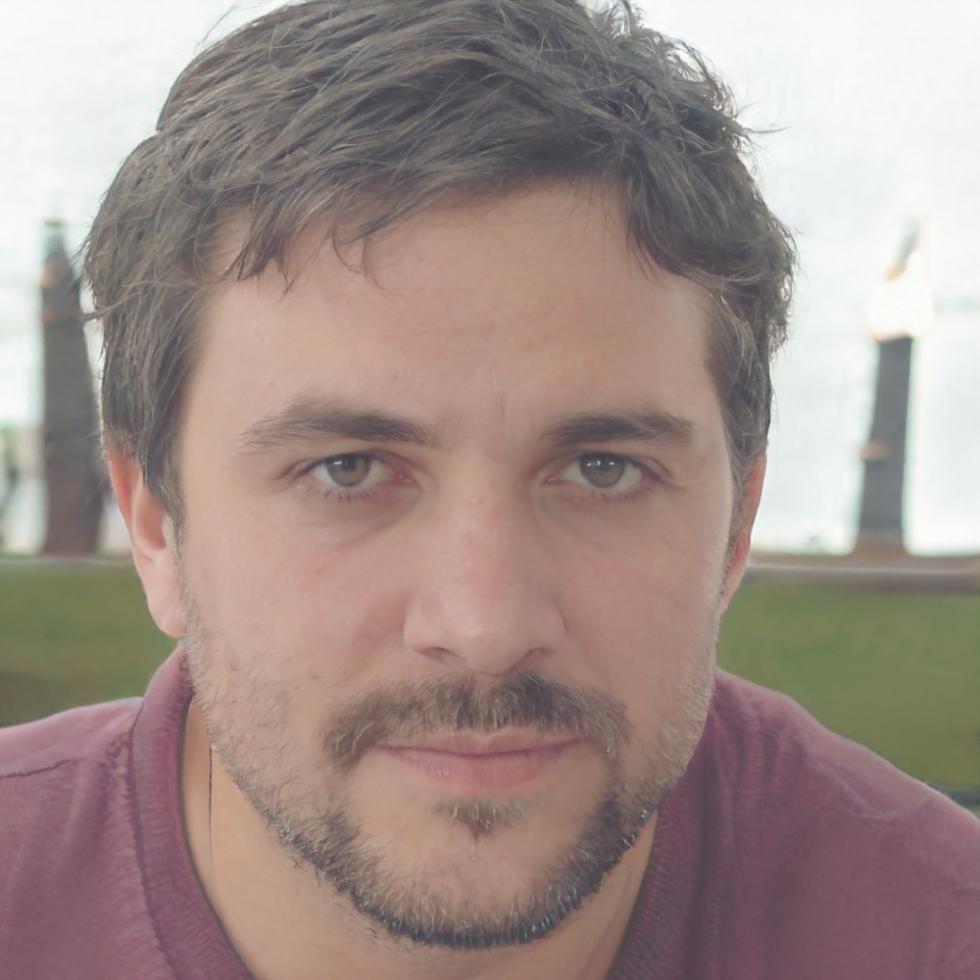 Ritratto di Luca Brunetti, docente di tecniche di rasatura